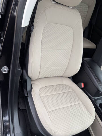 2022 Ford Escape Hybrid SE