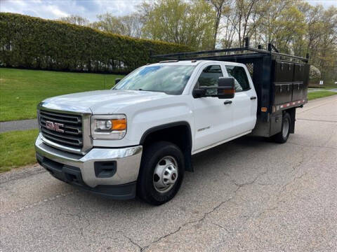 2015 GMC Sierra 3500HD CC for sale at CLASSIC AUTO SALES in Holliston MA