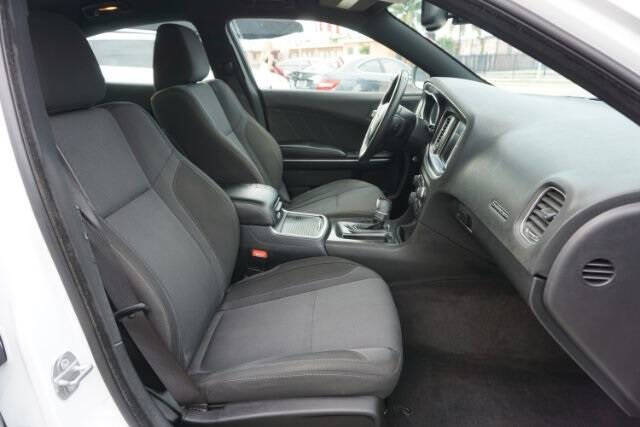 2016 Dodge Charger SXT