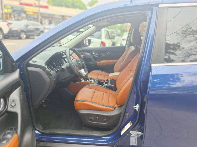 2017 Nissan Rogue SL