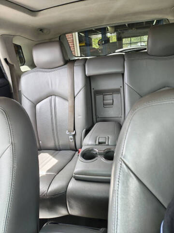 2011 Cadillac SRX Performance Collection