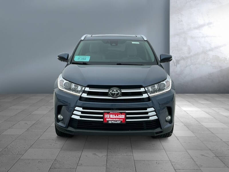 2017 Toyota Highlander Limited Platinum