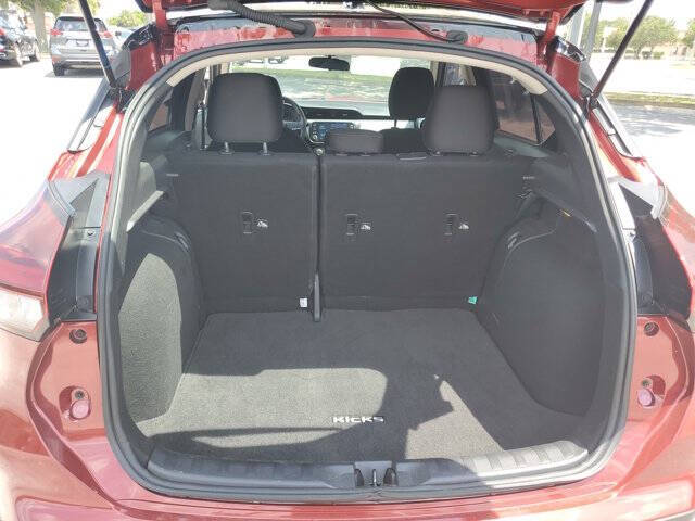 2023 Nissan Kicks SV