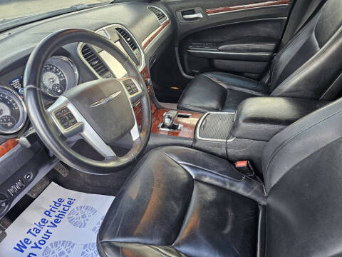 2013 Chrysler 300 Motown