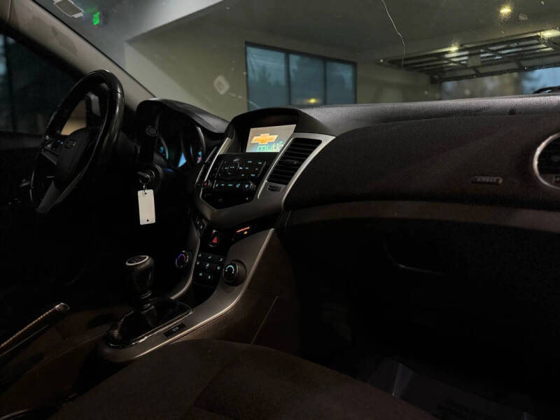 2014 Chevrolet Cruze ECO Manual