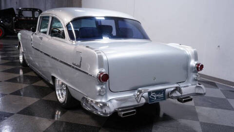 1955 Pontiac Chieftain