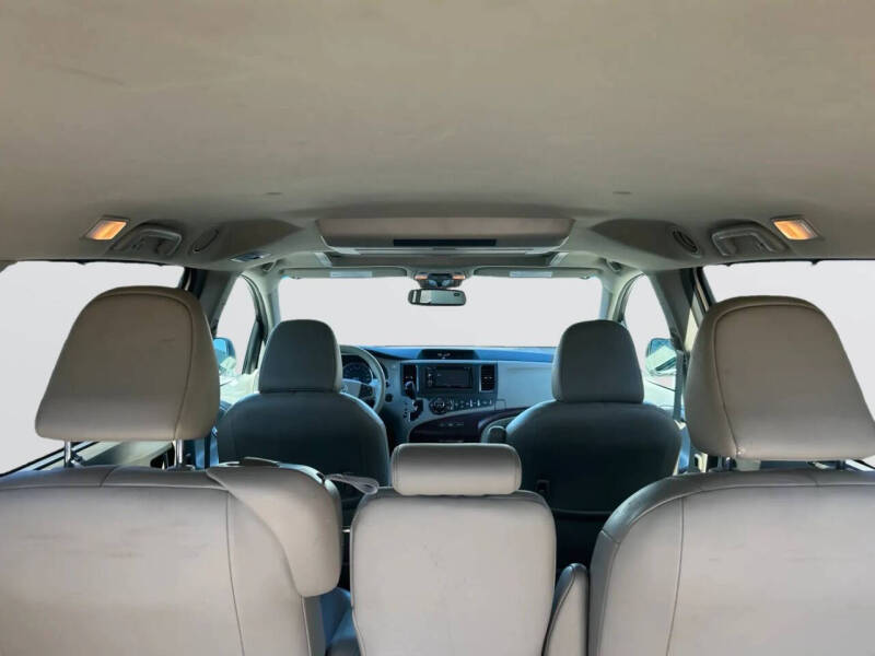 2013 Toyota Sienna
