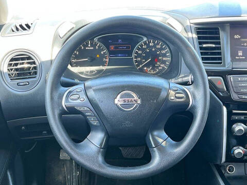 2020 Nissan Pathfinder S