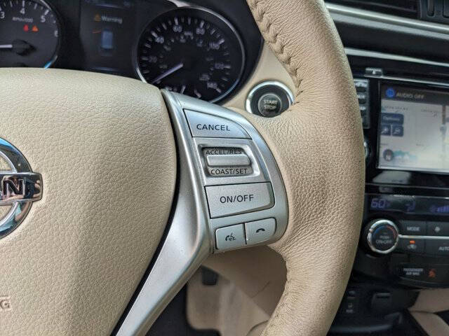 2015 Nissan Rogue 29