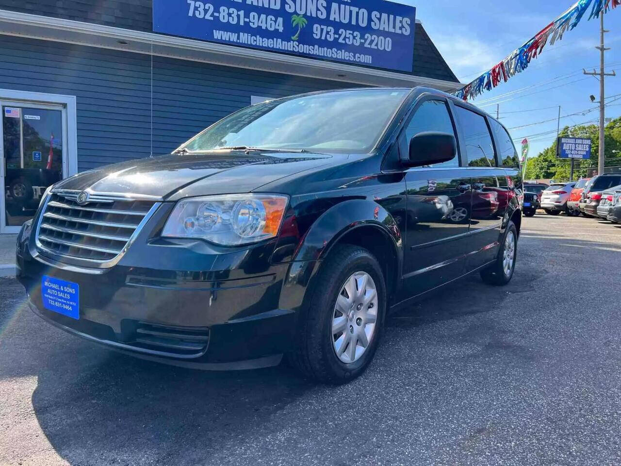 2009 Chrysler Town and Country For Sale In Eugene, OR