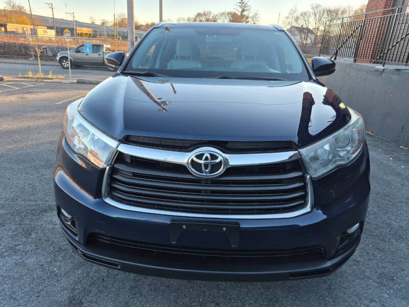Image of 2015 Toyota Highlander XLE