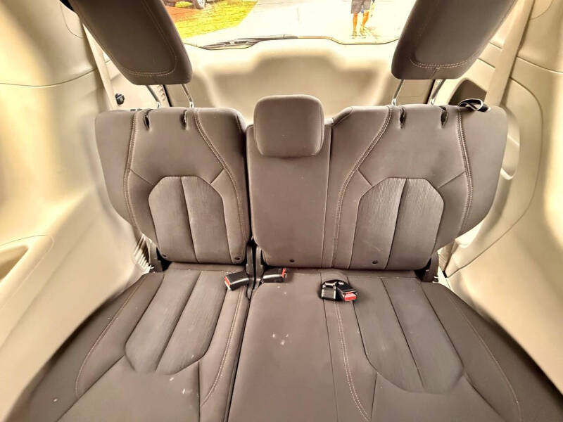 2019 Chrysler Pacifica L