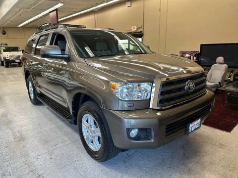 2012 Toyota Sequoia SR5