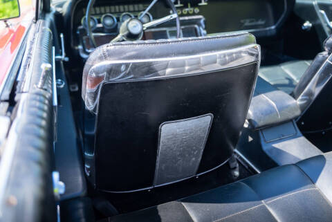 1966 Ford Thunderbird