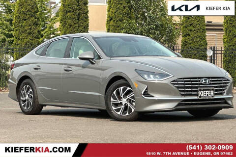 2022 Hyundai Sonata Hybrid for sale at Kiefer Kia in Eugene OR