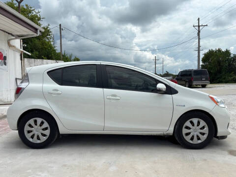 2013 Toyota Prius c