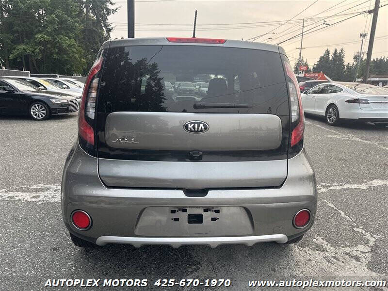 2017 Kia Soul +