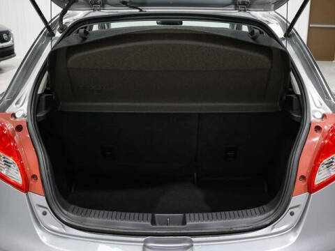 2011 Mazda MAZDA2 Touring