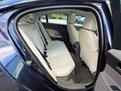 2017 Jaguar XE 25t Premium