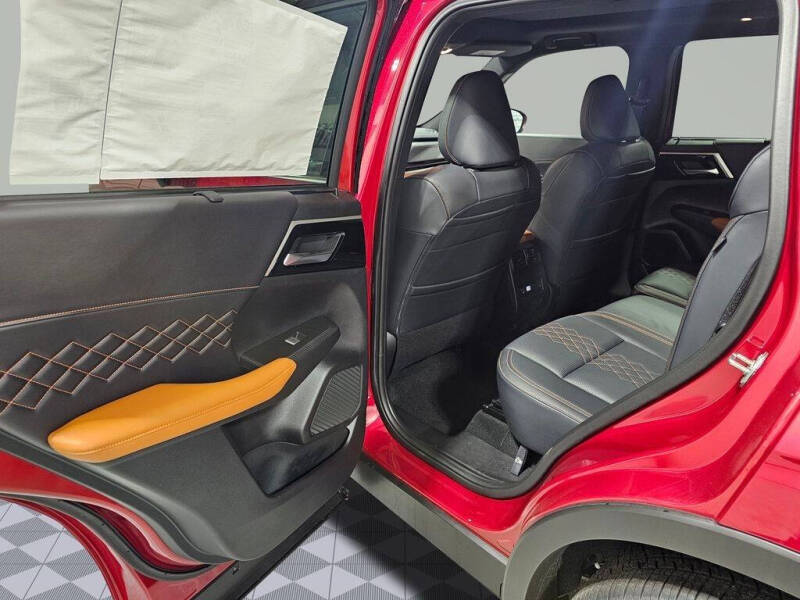 2025 Mitsubishi Outlander PHEV