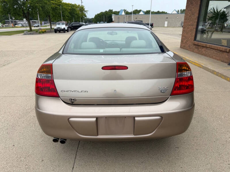 2001 Chrysler 300M