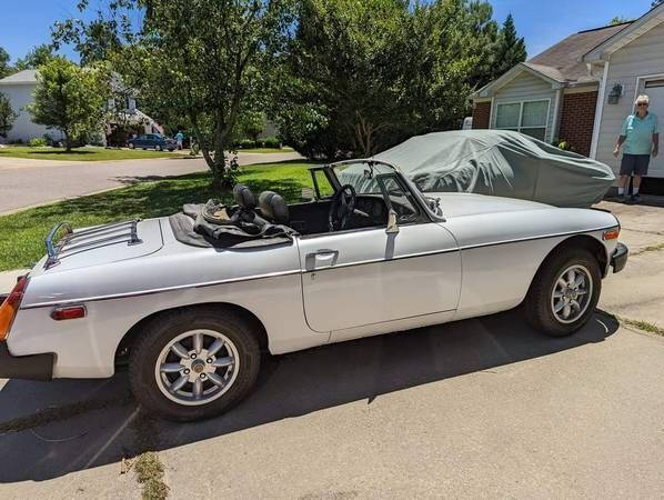 White 1978 MG MGB Convertible 1