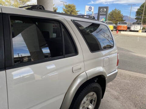 2000 Toyota 4Runner SR5