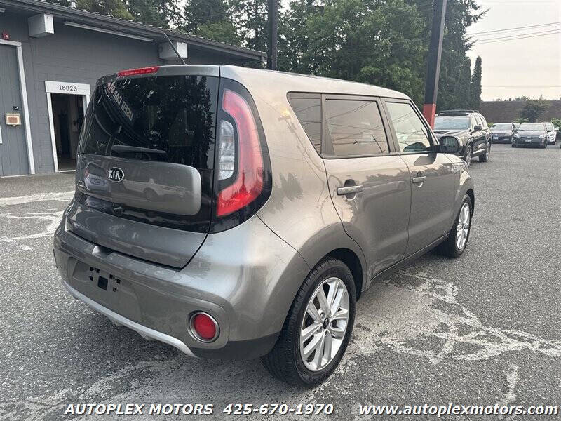 2017 Kia Soul +