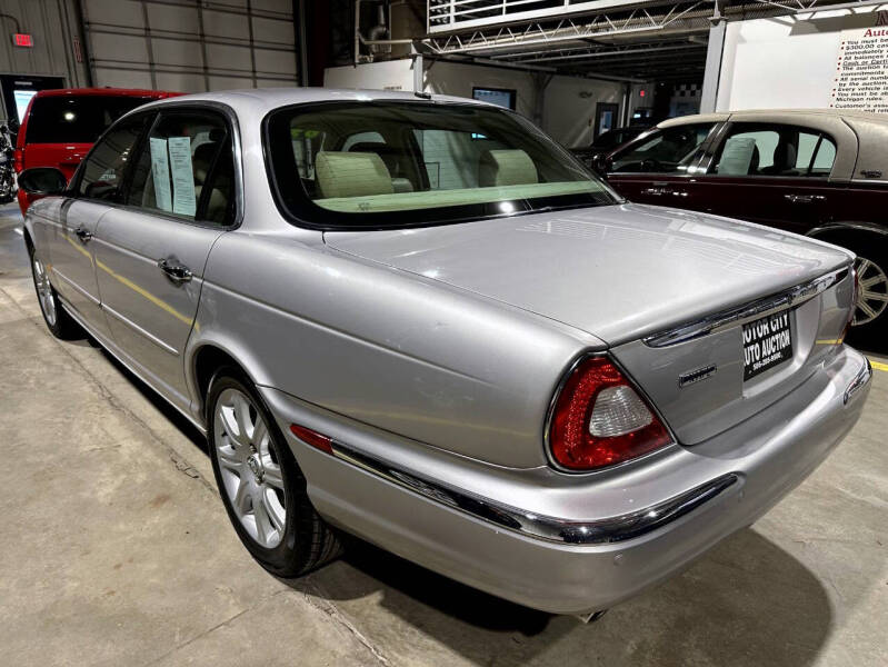 2005 Jaguar XJ-Series XJ8 L