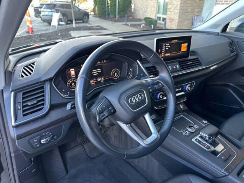 2020 Audi Q5 quattro Premium Plus 45 TFSI