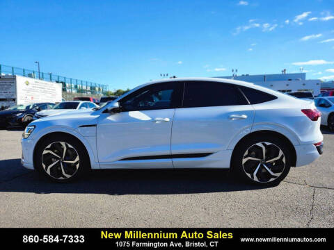 2024 Audi Q8 Sportback e-tron quattro Prestige S line