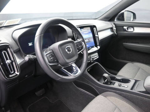 2024 Volvo XC40
