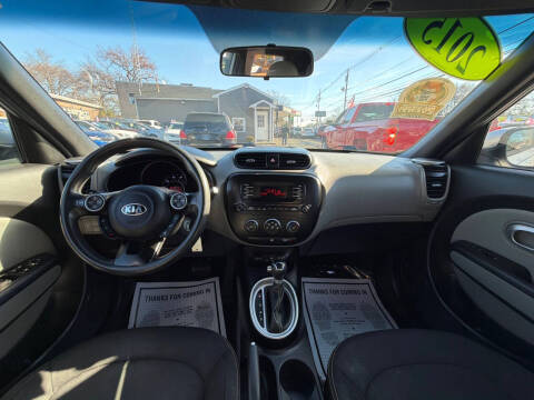 2015 Kia Soul +
