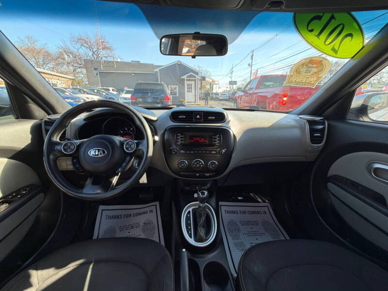 2015 Kia Soul +