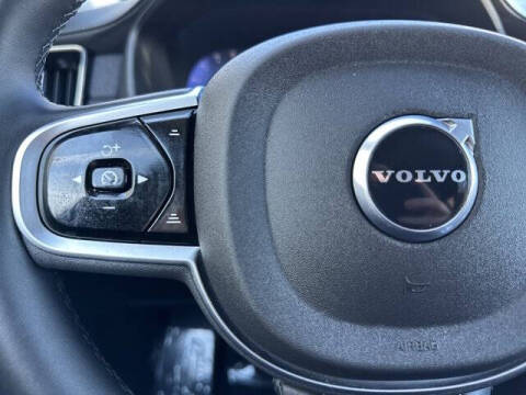 2025 Volvo XC90 B6 Plus Bright Theme 7P