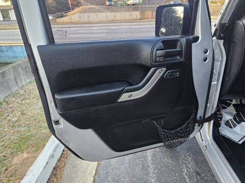 2011 Jeep Wrangler Unlimited Sahara