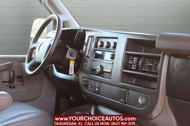 2017 GMC Savana 2500