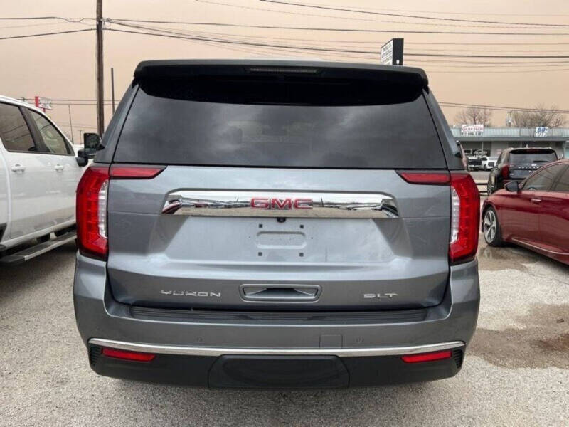2021 GMC Yukon SLT