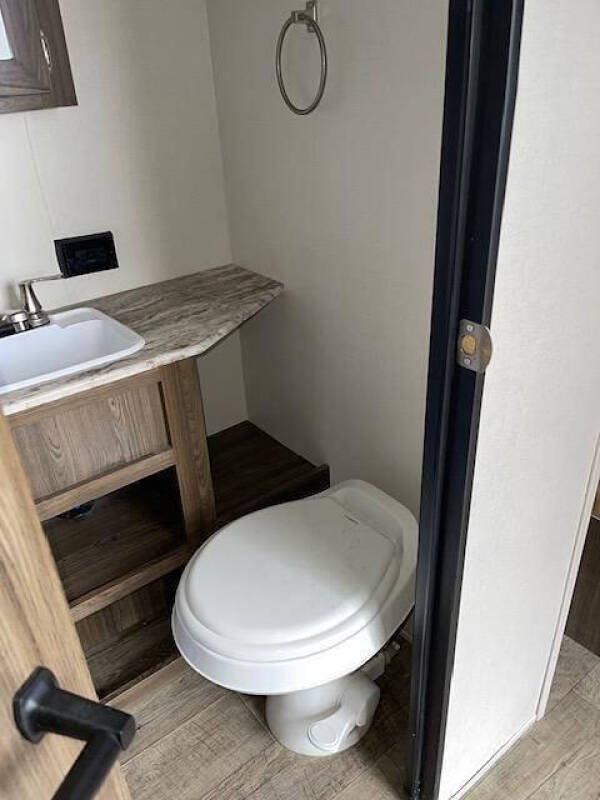 2021 Chinook RV Dream 178RD