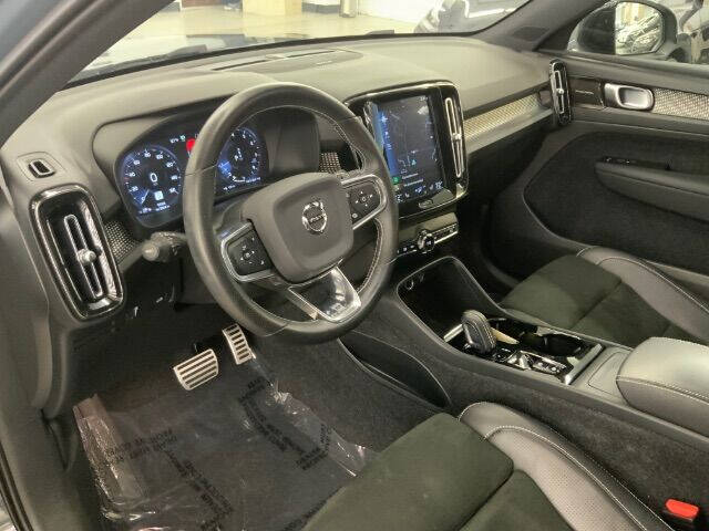 2020 Volvo XC40 T5 R-Design