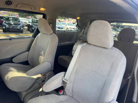 2017 Toyota Sienna