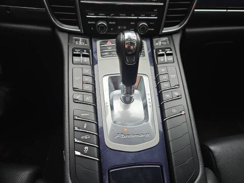 2014 Porsche Panamera 4