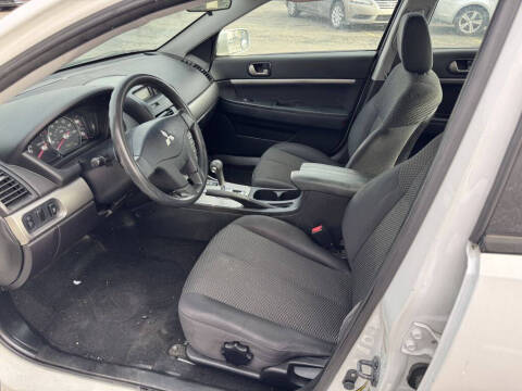 2012 Mitsubishi Galant FE