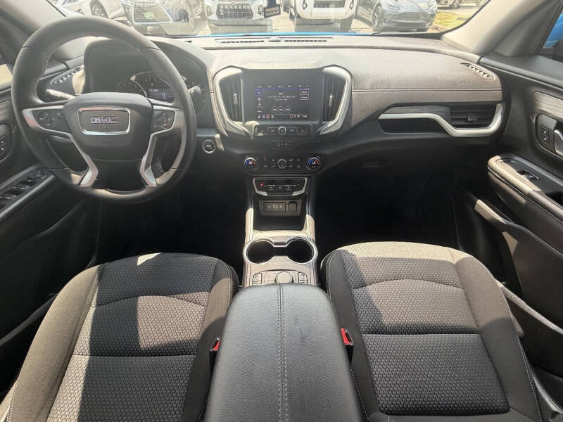 2024 GMC Terrain SLE