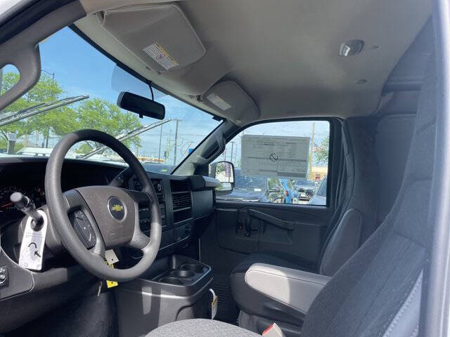 2026 Chevrolet Express 2500
