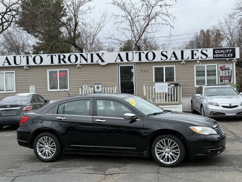 2012 Chrysler 200 Limited's photo