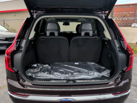 2026 Volvo XC90 B5 Core