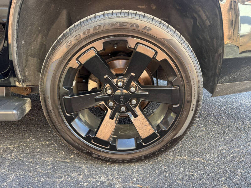 2017 GMC Yukon SLE