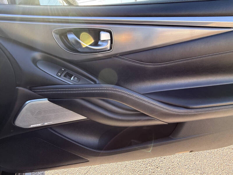 2017 Infiniti Q60 3.0T Premium