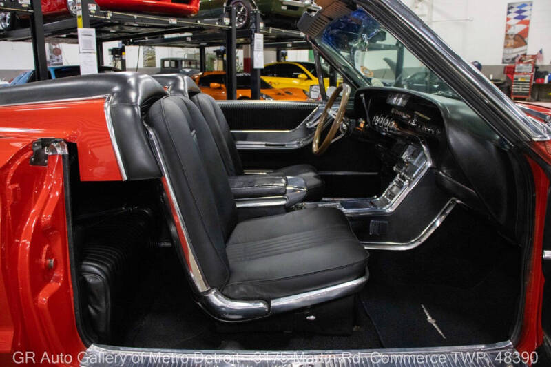1965 Ford Thunderbird